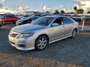 Toyota Camry BASE 2.5L 4 2011