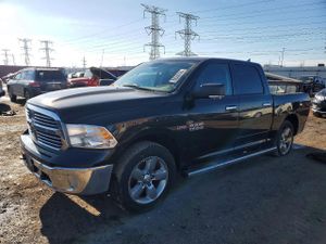 RAM 1500 SLT 5.7L 8 2015