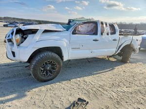 Toyota Tacoma DOUBLE CAB PRERUNNER 4.0L 6 2014