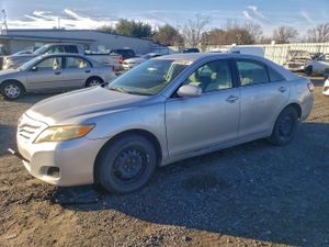 Toyota Camry BASE 2.5L 4 2011