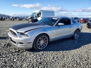 Ford Mustang GT 5.0L 8 2014