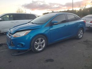 Ford Focus SE 2.0L 4 2014