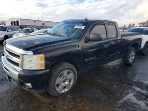 Chevrolet Silverado 1500 K1500 LT 5.3L 8 2011