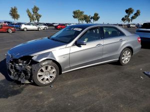 Mercedes-Benz E 350 3.5L 6 2012