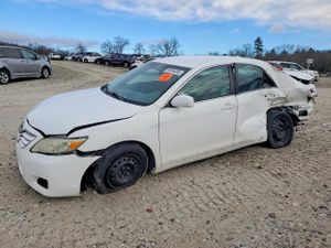 Toyota Camry BASE 2.5L 4 2011