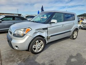 Kia Soul + 2.0L 4 2011