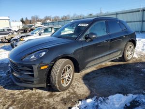 Porsche Macan 2.0L 4 2021