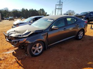 Kia Optima LX 2.4L 4 2015