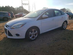Ford Focus SE 2.0L 4 2014