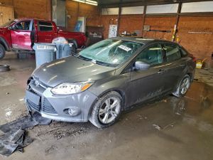 Ford Focus SE 2.0L 4 2012