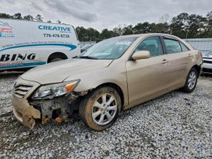 Toyota Camry BASE 2.5L 4 2010