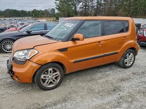 Kia Soul + 2.0L 4 2011