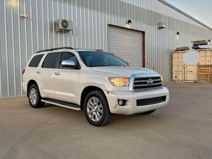 Toyota Sequoia PLATINUM 5.7L 8 2013