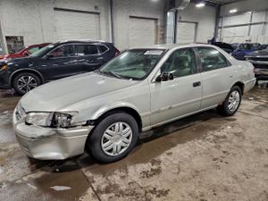 Toyota Camry CE 2.2L 4 2001