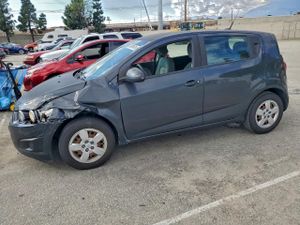 Chevrolet Aveo (Sonic) LS 1.8L 4 2014