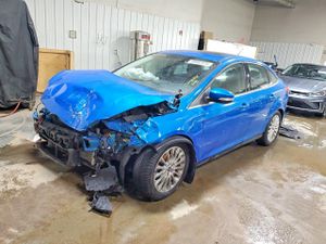 Ford Focus TITANIUM 2.0L 4 2012