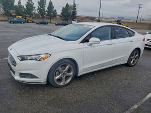Ford Fusion SE 2.5L 4 2014