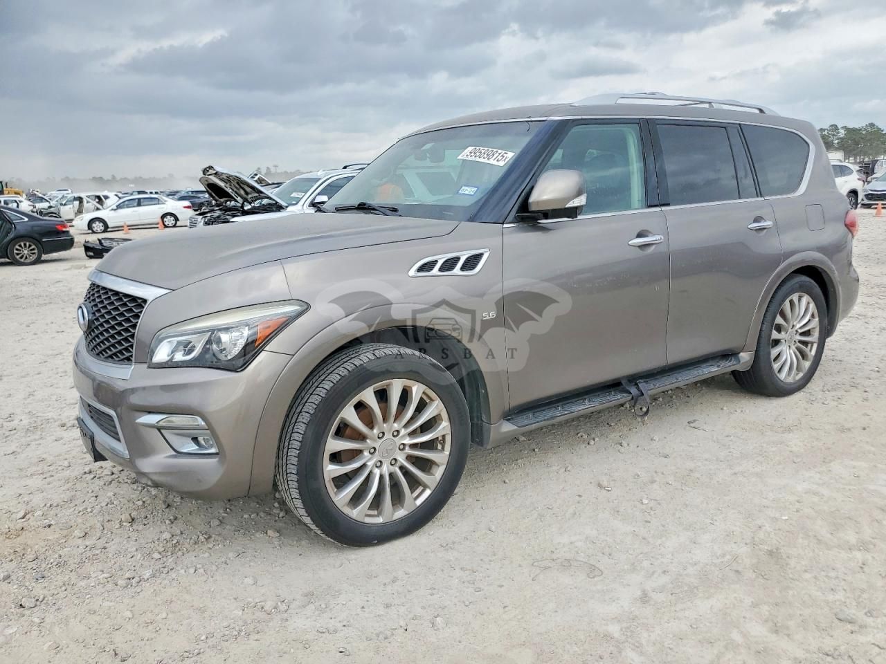 Infiniti QX80 5.6L 8 2015