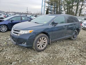 Toyota Venza LE 2.7L 4 2014