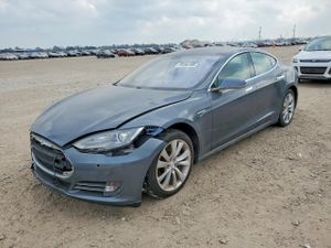 Tesla Model S 2013