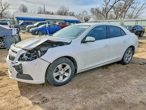 Chevrolet Malibu 1LT 2.5L 4 2013