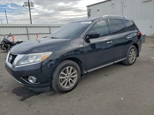 Nissan Pathfinder S 3.5L 6 2015