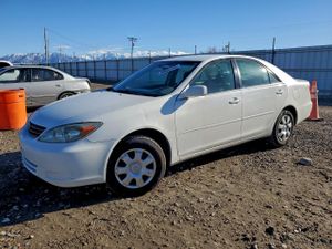 Toyota Camry LE 2.4L 4 2004