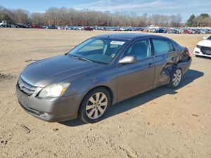 Toyota Avalon XL 3.5L 6 2005