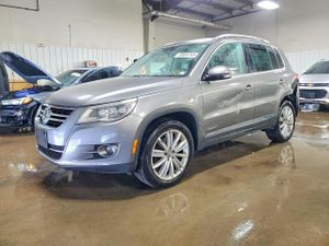 Volkswagen Tiguan S 2.0L 4 2011