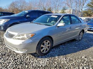 Toyota Camry LE 3.0L 6 2005