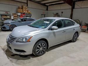 Nissan Sentra S 1.8L 4 2015