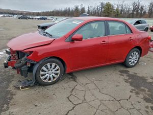 Toyota Corolla BASE 1.8L 4 2013