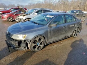 Volkswagen Jetta BASE 2.0L 4 2011