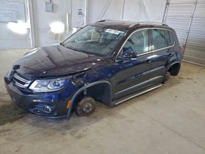 Volkswagen Tiguan S 2.0L 4 2013