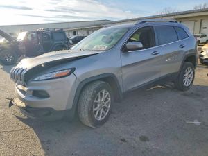 Jeep Cherokee LATITUDE 2.4L 4 2015