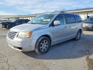 Chrysler Town & Country TOURING 3.8L 6 2010