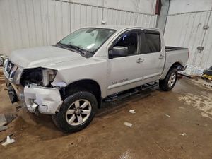 Nissan Titan XE 5.6L 8 2010