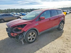 Ford Escape SE 2.5L 4 2015