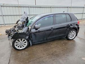 Volkswagen Golf 2.0L 4 2014