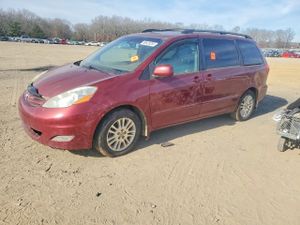 Toyota Sienna XLE 3.5L 6 2010