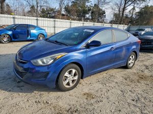 Hyundai Elantra SE 1.8L 4 2015