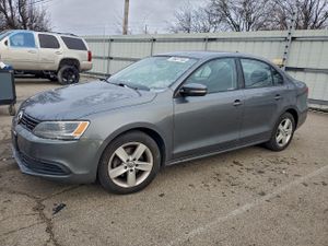 Volkswagen Jetta TDI 2.0L 4 2012