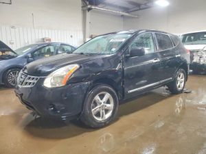 Nissan Rogue S 2.5L 4 2013