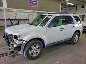 Ford Escape XLT 3.0L 6 2012