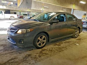 Toyota Corolla BASE 1.8L 4 2012