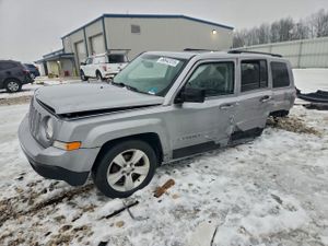 Jeep Patriot LATITUDE 2.4L 4 2015