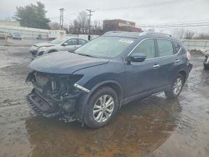 Nissan Rogue S 2.5L 4 2015