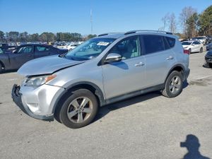 Toyota Rav4 XLE 2.5L 4 2015