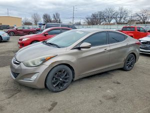 Hyundai Elantra SE 1.8L 4 2014