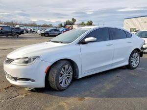 Chrysler 200 LIMITED 2.4L 4 2015